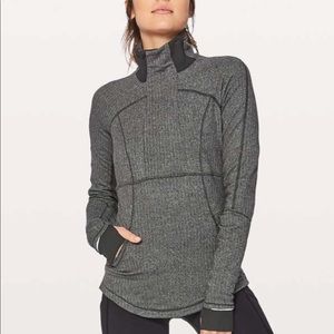 EUC Lululemon Base Runner 1/2 Zip size 4